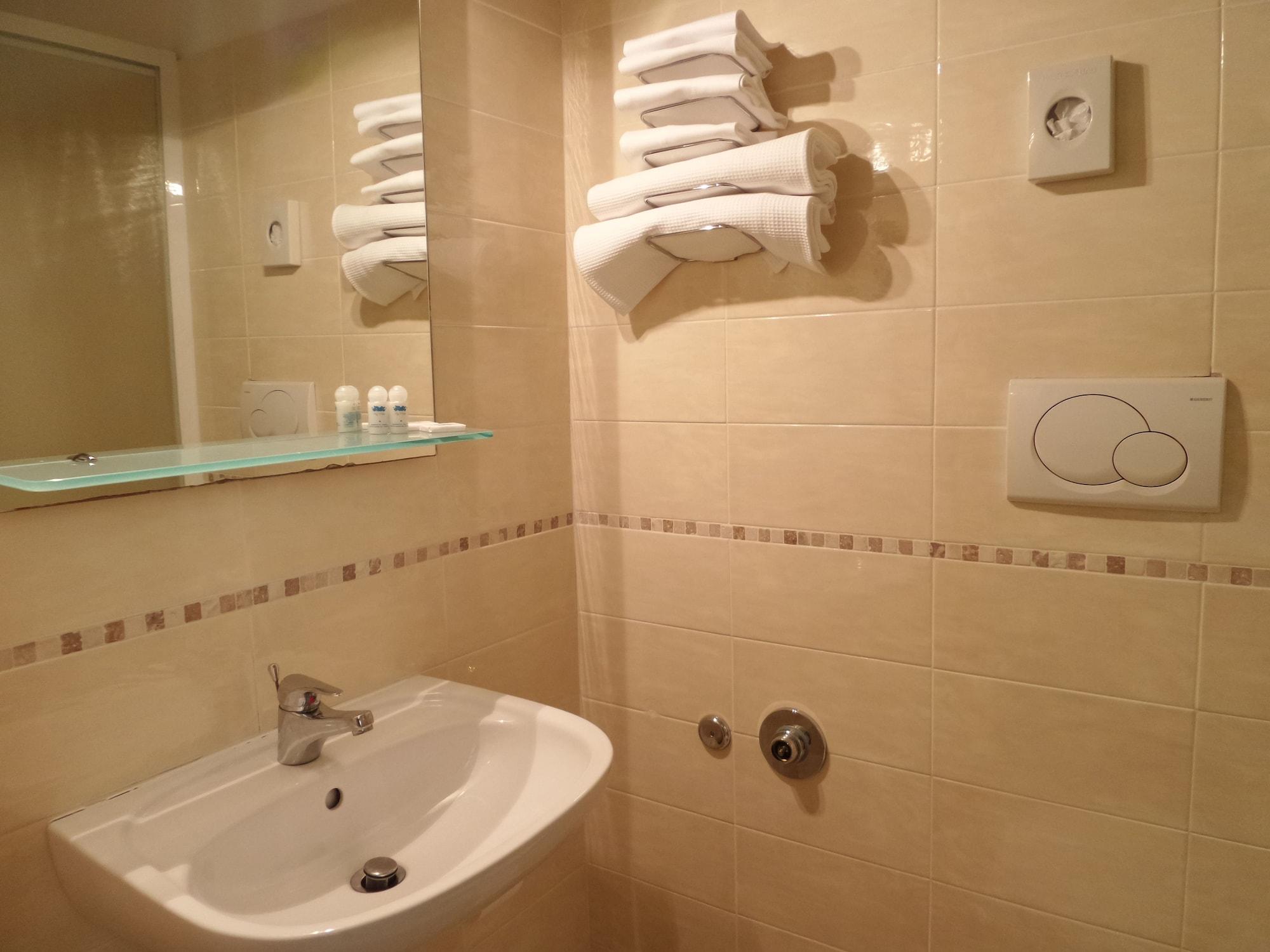 Hotel Astor Πίζα Εξωτερικό φωτογραφία