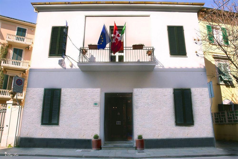 Hotel Astor Πίζα Εξωτερικό φωτογραφία