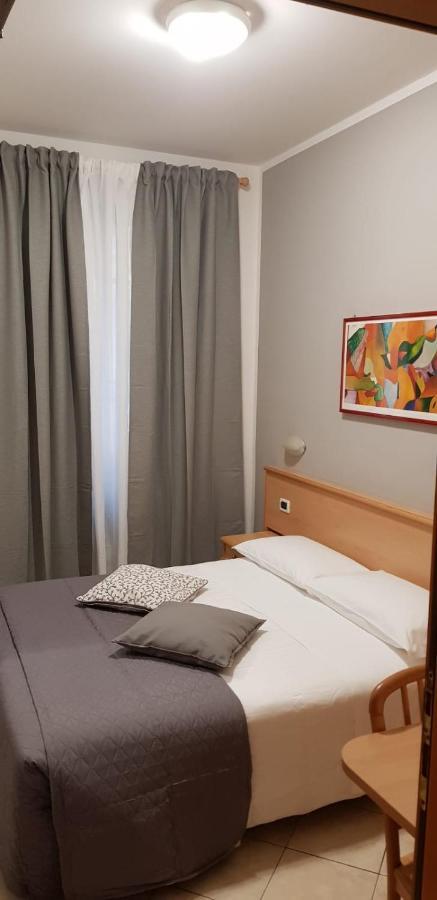 Hotel Astor Πίζα Εξωτερικό φωτογραφία